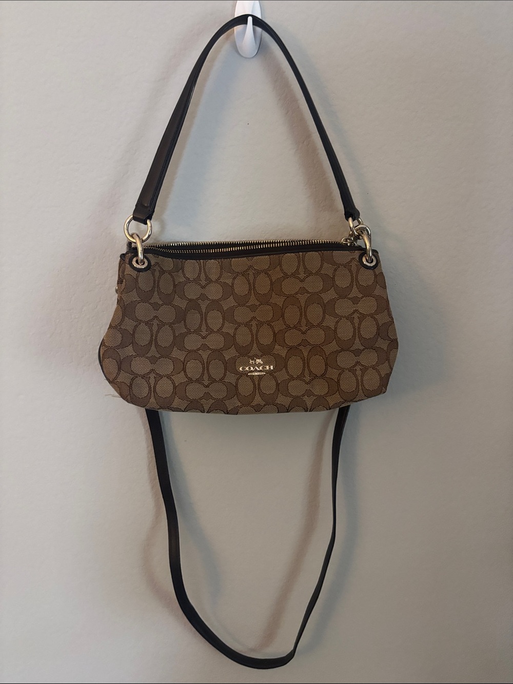 Coach Signature Shoulder Bag Brown Black Monogram Crossbody Purse